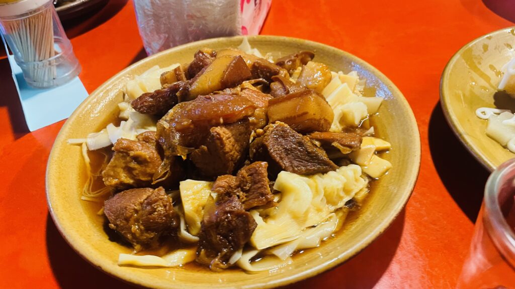 IMG_3379-1024x576 【北埔美食推薦】泥磚屋客家菜餐廳｜懷舊三合院